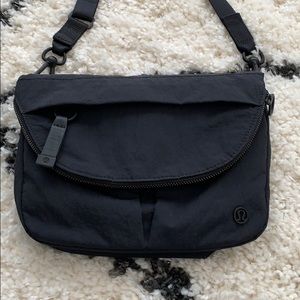 Lululemon Black All Night Festival Bag *5L